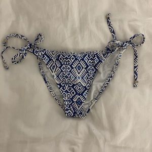 Letarte blue and white patterned bikini bottom